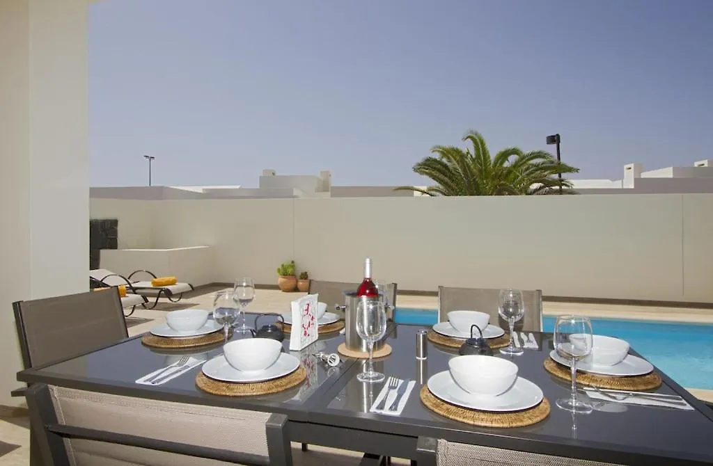 Luxury Villa Near Beach 1Km Swimming Pool Tennis Court Great For All Ages Playa Blanca  Spain