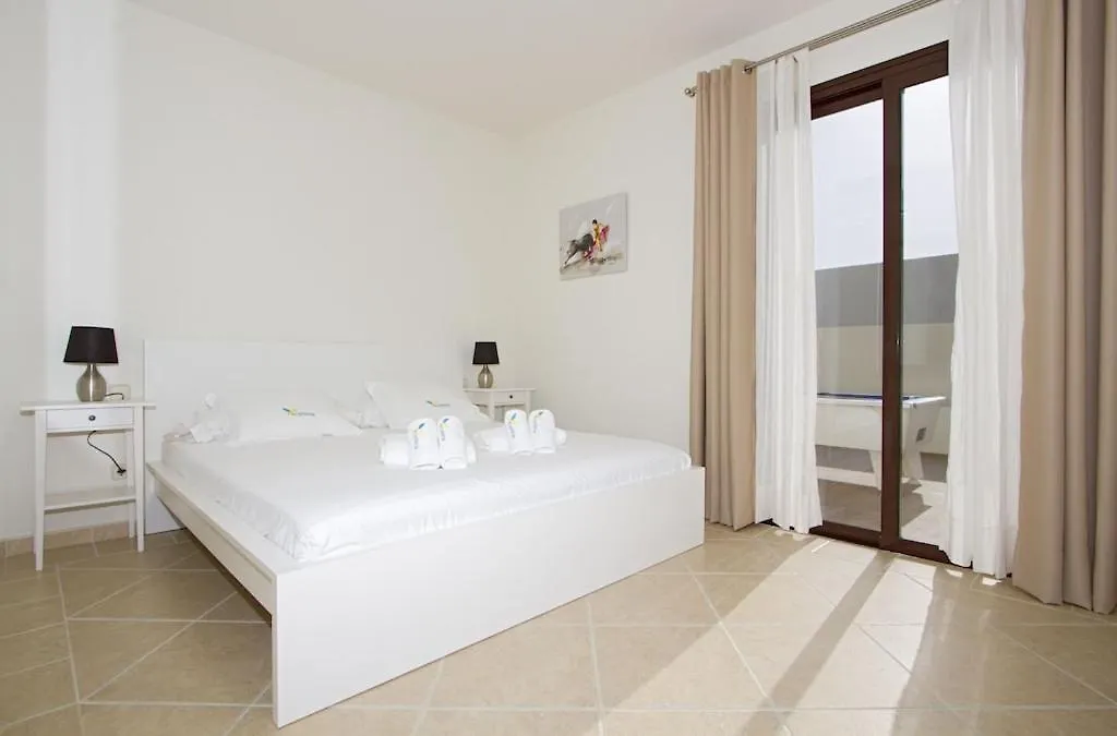 Luxury Villa Near Beach 1Km Swimming Pool Tennis Court Great For All Ages Playa Blanca  0*, Playa Blanca (Lanzarote) Spain