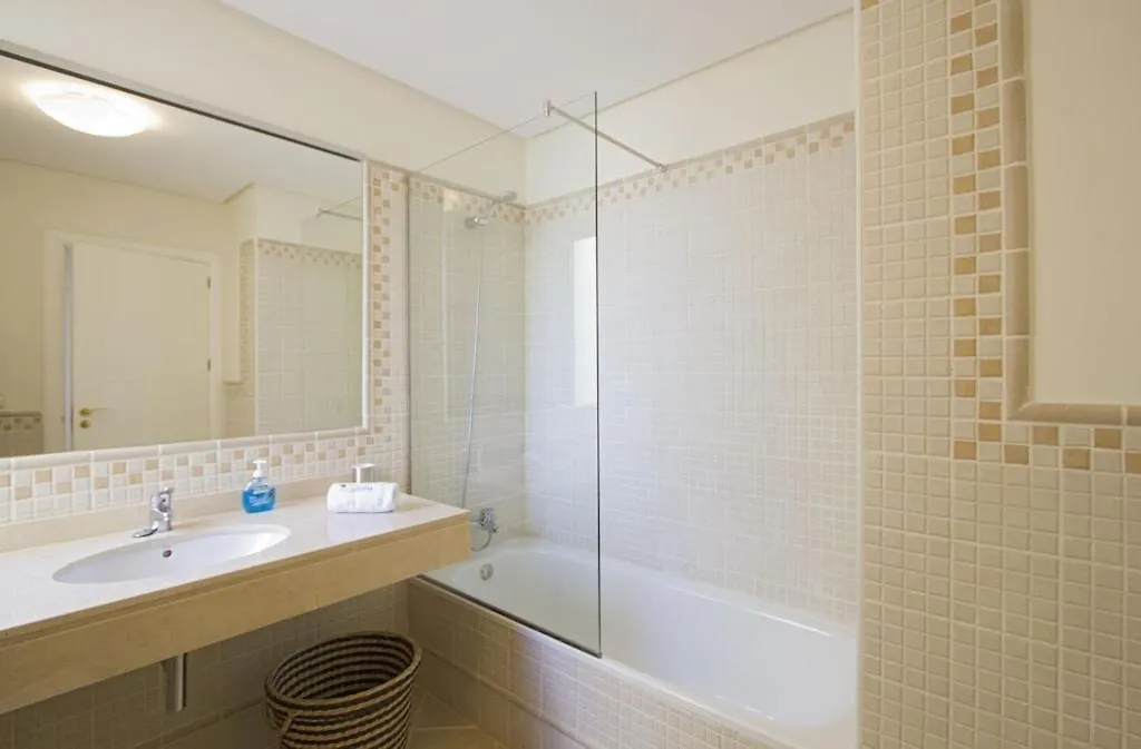 Luxury Villa Near Beach 1Km Swimming Pool Tennis Court Great For All Ages 普拉亚布兰卡 西班牙